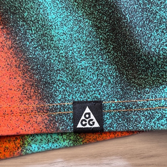 Nike ACG Shirt Sz XL All Over Print Long Sleeve Mens All Conditions Gear EUC - Picture 4 of 11